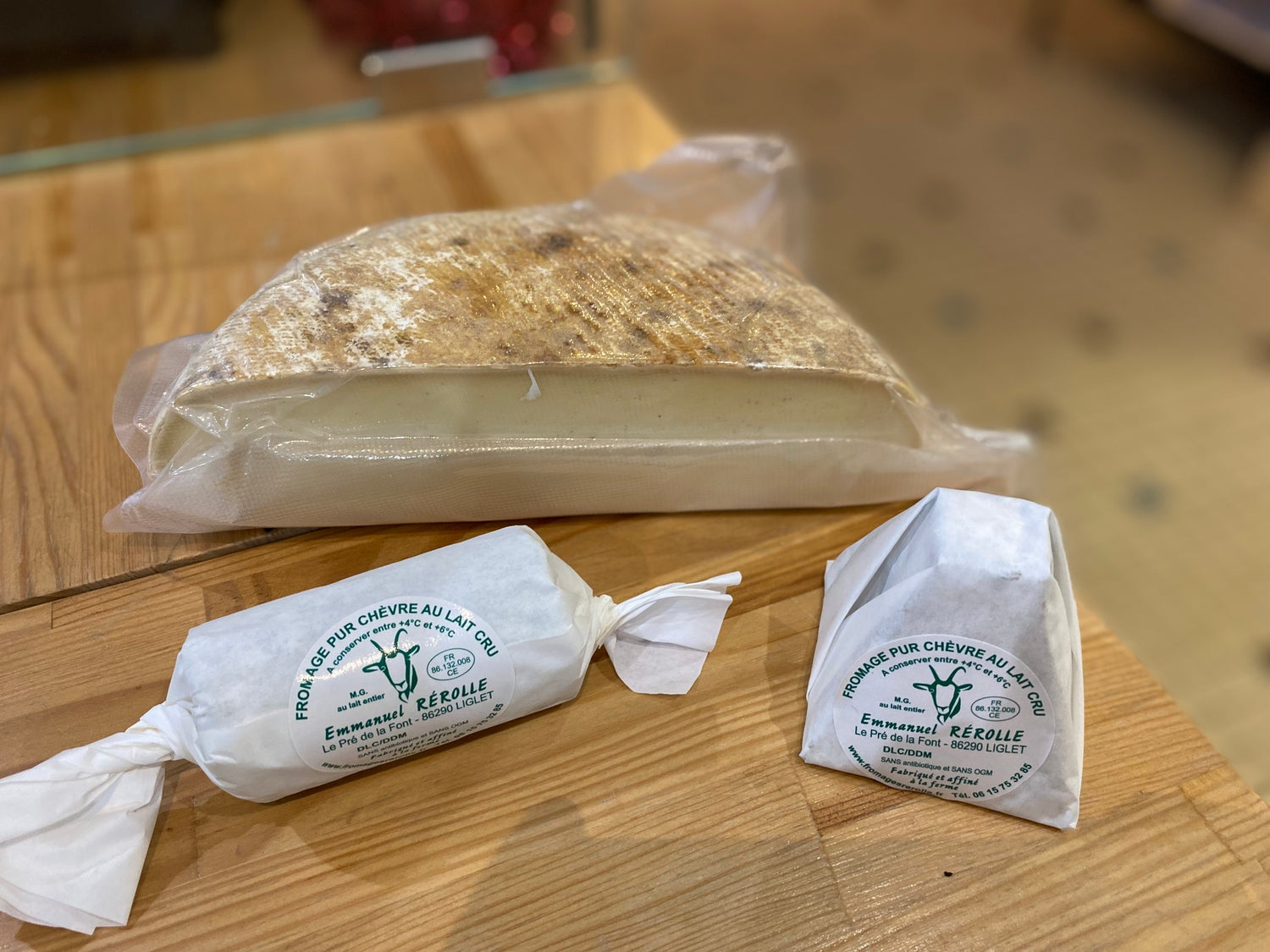 Produits frais: fromages, yaourts et laitiers